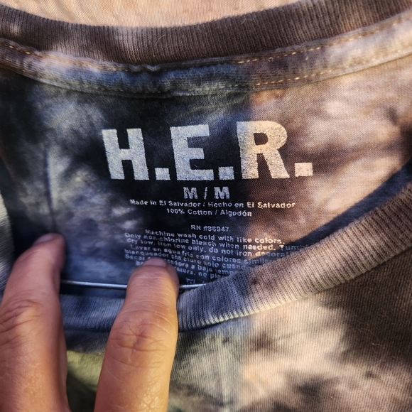 H.E.R. tshirt - Picture 3 of 4